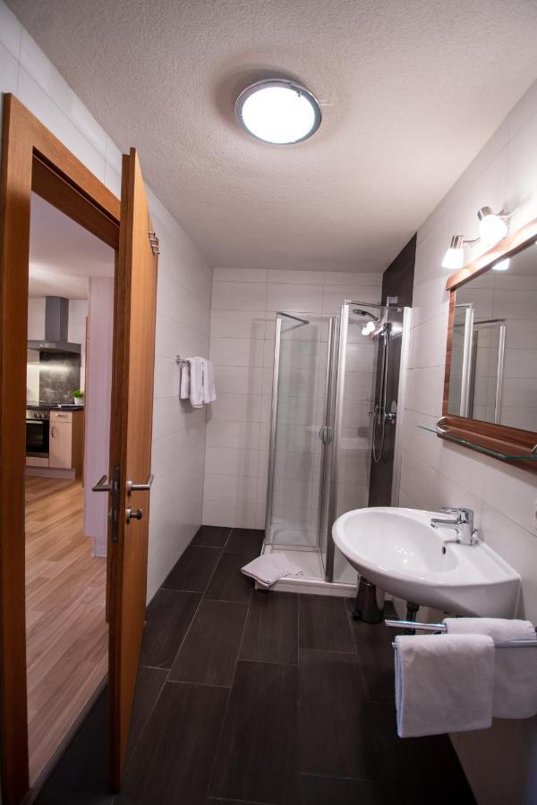 Apartamento Haus Raggl Landeck Exterior foto
